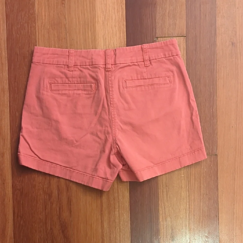 J.Crew Chino Shorts Size 2 Pink Preppy  Minimalist Capsule Wardrobe Old Money